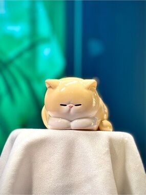 Meichai Kitty series blind bag mini figures | yellow kitty bean figure